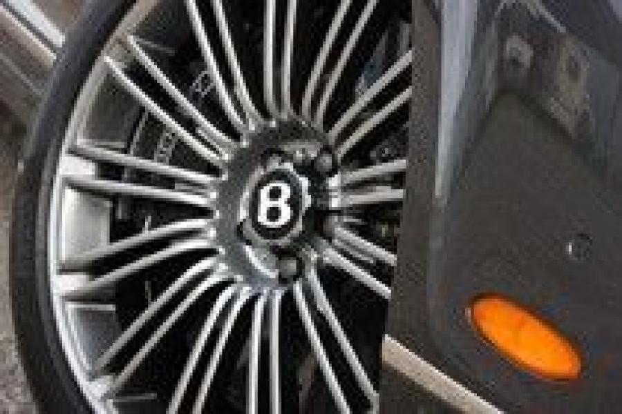 Колеса Bentley Continental GT Speed 2007 года  (фото 38 из 86)
